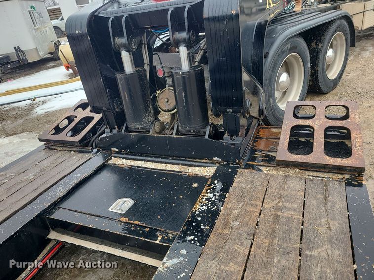 image for item DN8270 2021 Kaufman lowboy equipment trailer