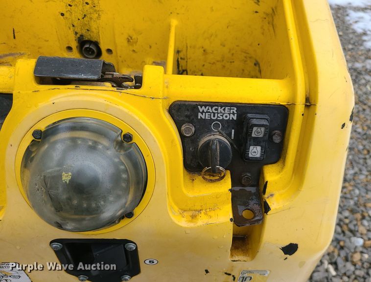 image for item DN8285 Wacker Nueson double drum vibratory roller