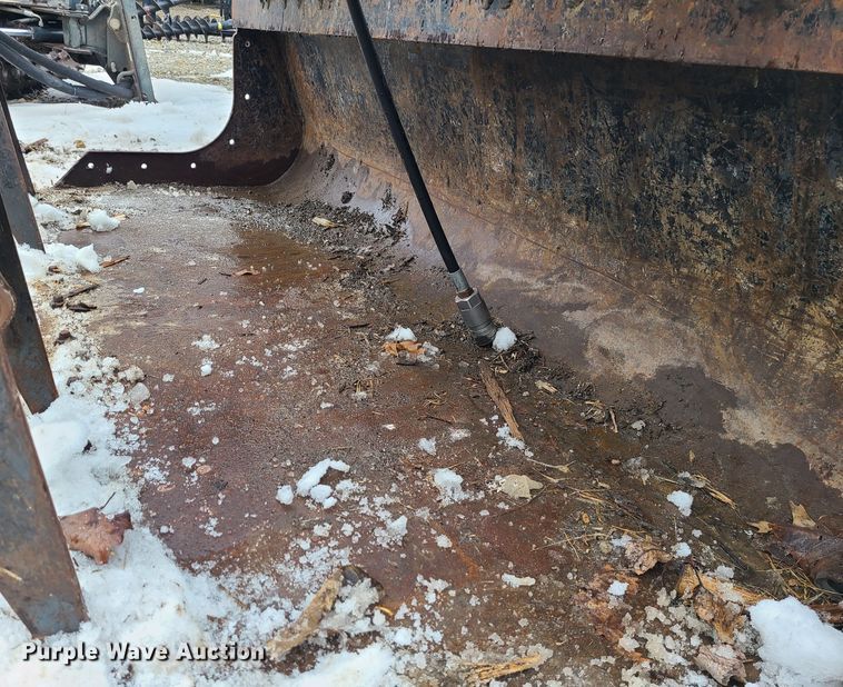 image for item DN8288 Arrow skid steer grapple bucket