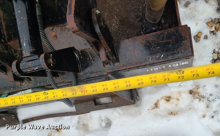 image for item DN8288 Arrow skid steer grapple bucket