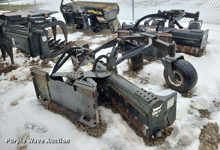 image for item DN8289 2018 Bobcat 84SCH skid steer soil conditioner