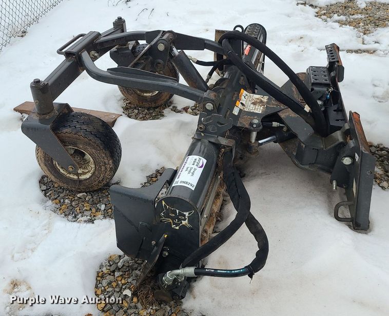 image for item DN8292 2019 Bobcat 72SCH skid steer soil conditioner