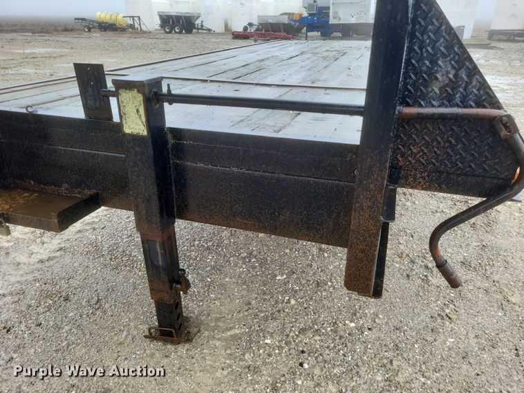 image for item DO4808 1994 Econoline  CG325DE equipment trailer