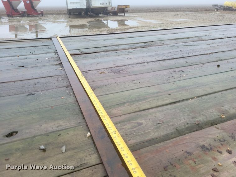 image for item DO4808 1994 Econoline  CG325DE equipment trailer