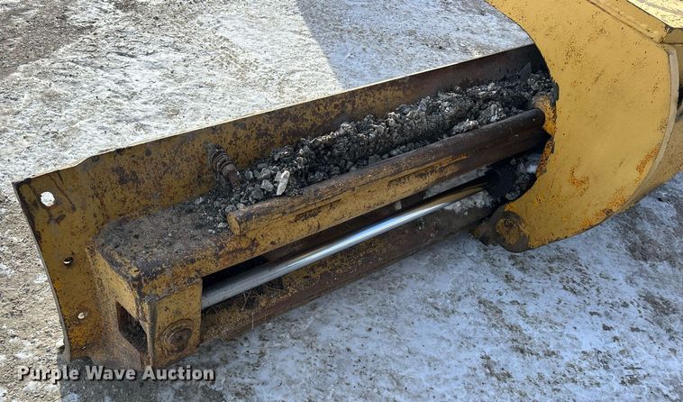 image for item DQ1081 1990 John Deere 770 motor grader