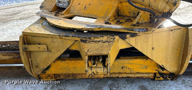 image for item DQ1081 1990 John Deere 770 motor grader