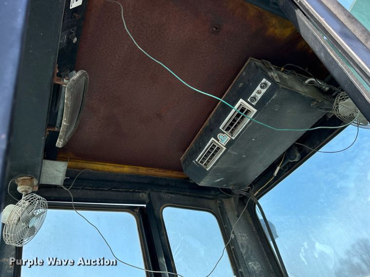 image for item DQ1081 1990 John Deere 770 motor grader