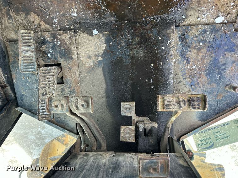 image for item DQ1081 1990 John Deere 770 motor grader