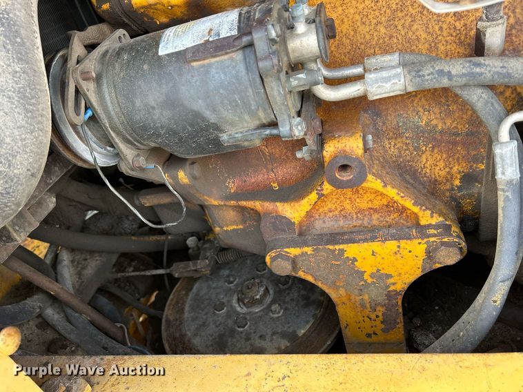 image for item DQ1081 1990 John Deere 770 motor grader