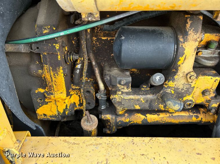 image for item DQ1081 1990 John Deere 770 motor grader