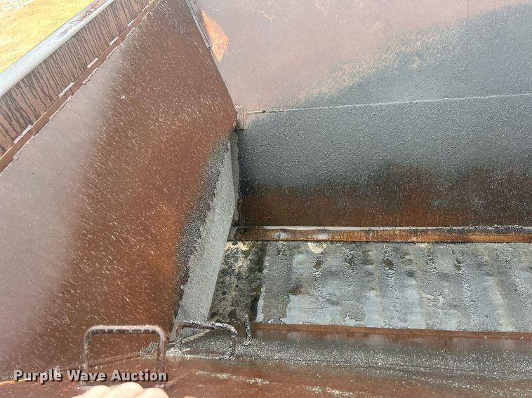 image for item DQ1084 1991 Mack RD690S live-bottom truck