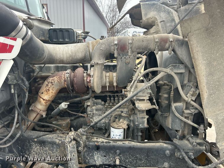 image for item DQ1084 1991 Mack RD690S live-bottom truck