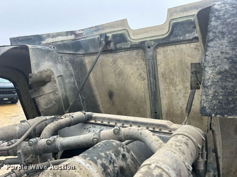 image for item DQ1084 1991 Mack RD690S live-bottom truck