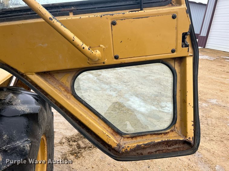 image for item DQ1085 1990 Caterpillar 416 backhoe