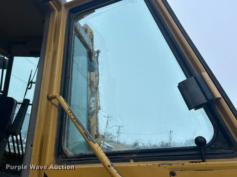 image for item DQ1085 1990 Caterpillar 416 backhoe