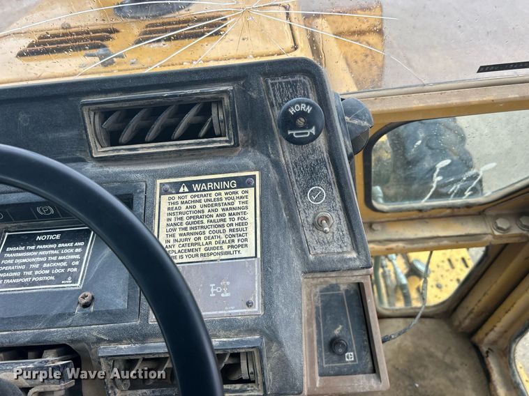 image for item DQ1085 1990 Caterpillar 416 backhoe