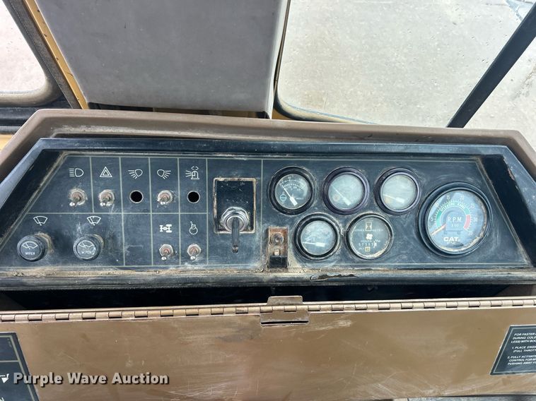 image for item DQ1085 1990 Caterpillar 416 backhoe