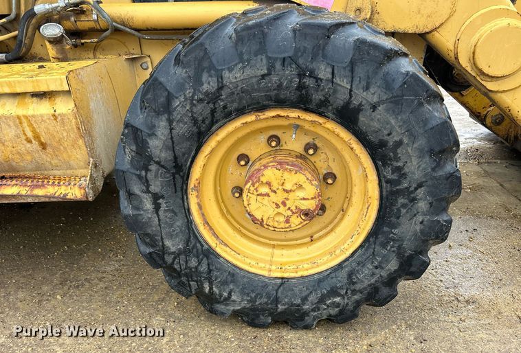 image for item DQ1085 1990 Caterpillar 416 backhoe