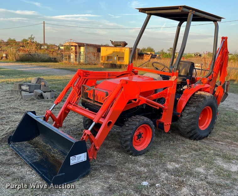 image for item DQ2313 Kubota B21 tractor