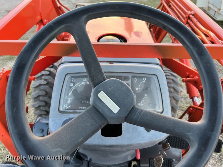 image for item DQ2313 Kubota B21 tractor