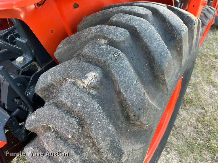 image for item DQ2313 Kubota B21 tractor