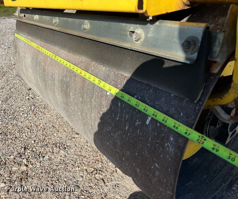 image for item DQ2349 2018 Bomag BW 120 SL-5 double drum vibratory roller