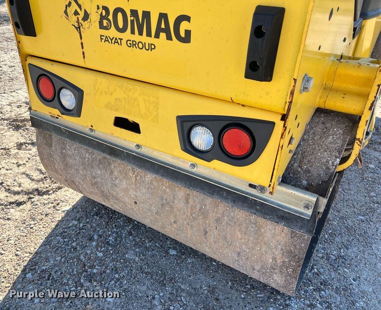 image for item DQ2349 2018 Bomag BW 120 SL-5 double drum vibratory roller
