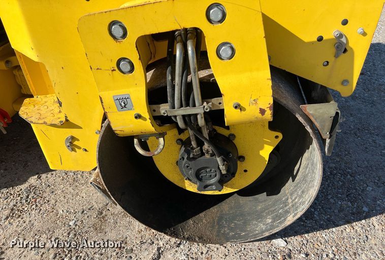 image for item DQ2349 2018 Bomag BW 120 SL-5 double drum vibratory roller