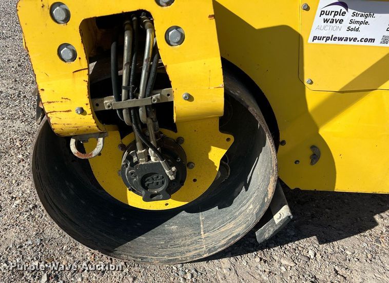 image for item DQ2349 2018 Bomag BW 120 SL-5 double drum vibratory roller