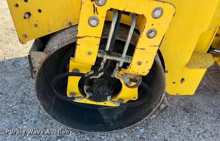 image for item DQ2349 2018 Bomag BW 120 SL-5 double drum vibratory roller
