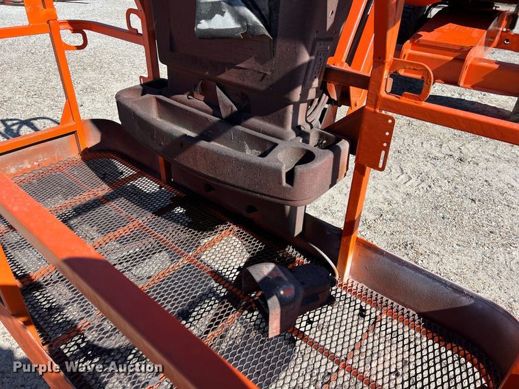 image for item DQ2352 2014 JLG 450AJ boom lift