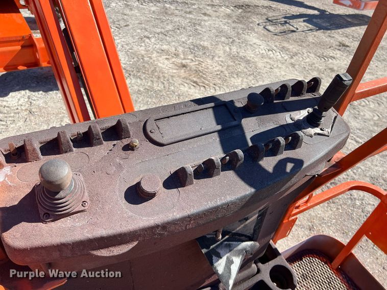 image for item DQ2352 2014 JLG 450AJ boom lift