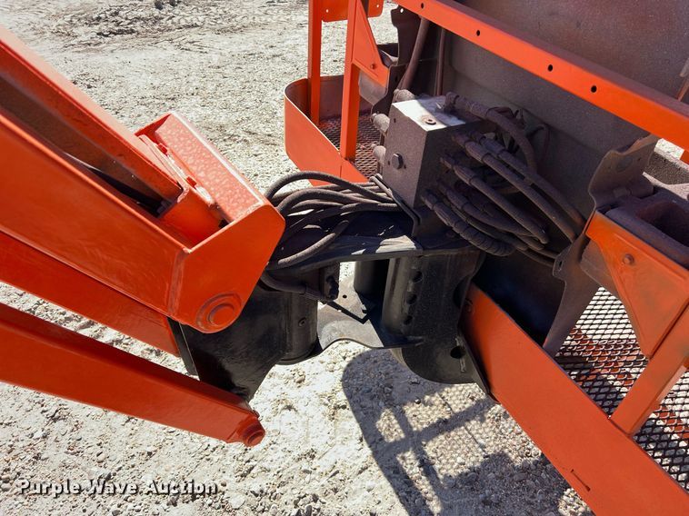 image for item DQ2352 2014 JLG 450AJ boom lift