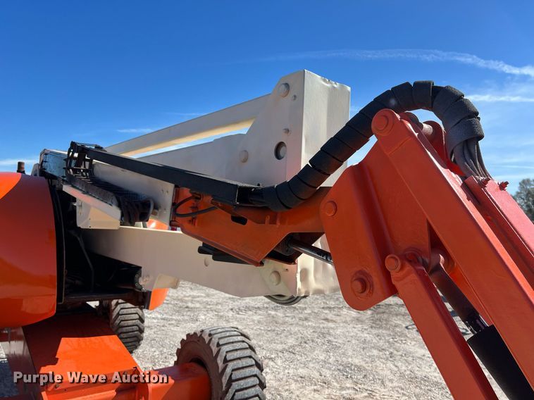 image for item DQ2352 2014 JLG 450AJ boom lift