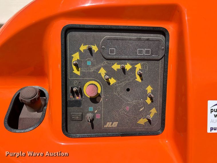 image for item DQ2352 2014 JLG 450AJ boom lift