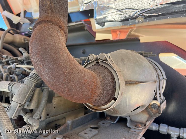 image for item DQ2352 2014 JLG 450AJ boom lift