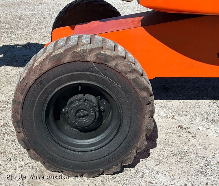 image for item DQ2352 2014 JLG 450AJ boom lift