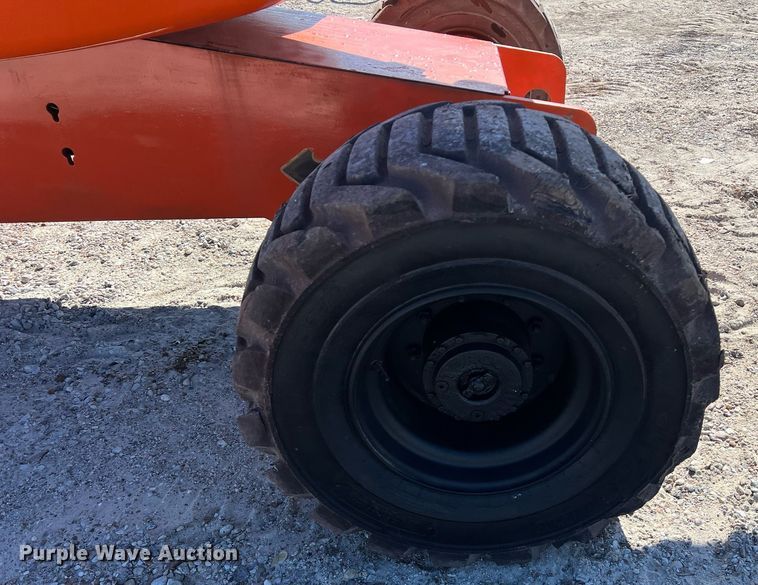 image for item DQ2352 2014 JLG 450AJ boom lift