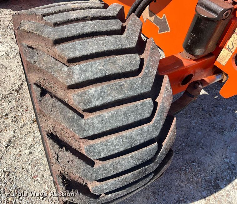 image for item DQ2352 2014 JLG 450AJ boom lift