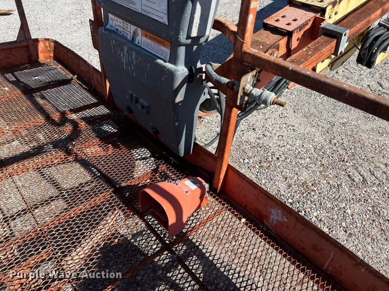 image for item DQ2354 2012 JLG 600S boom lift