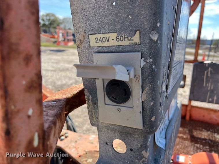 image for item DQ2354 2012 JLG 600S boom lift