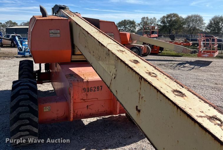 image for item DQ2354 2012 JLG 600S boom lift