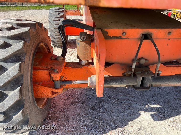 image for item DQ2354 2012 JLG 600S boom lift