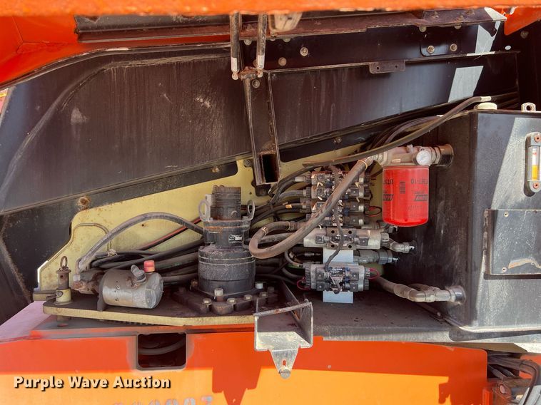 image for item DQ2354 2012 JLG 600S boom lift