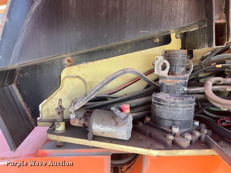 image for item DQ2354 2012 JLG 600S boom lift