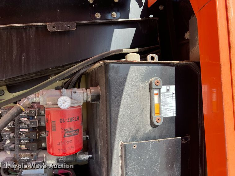 image for item DQ2354 2012 JLG 600S boom lift