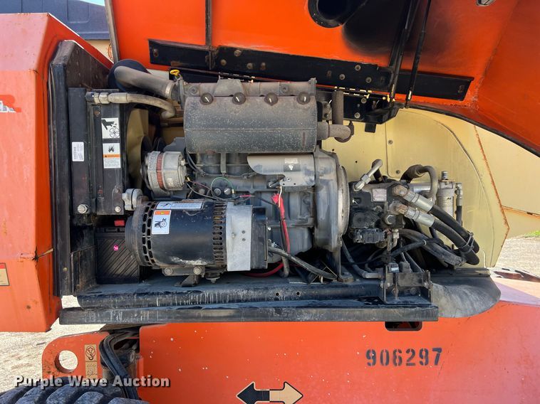 image for item DQ2354 2012 JLG 600S boom lift