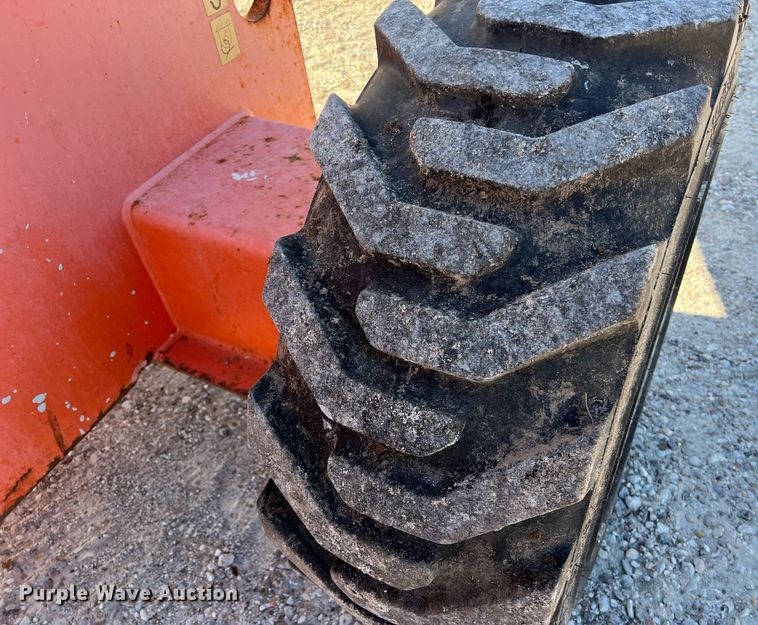 image for item DQ2354 2012 JLG 600S boom lift