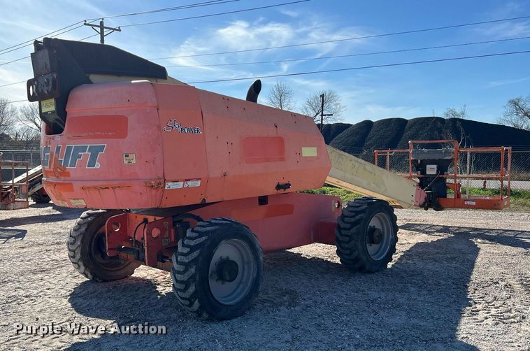 image for item DQ2355 2012 JLG 600S boom lift