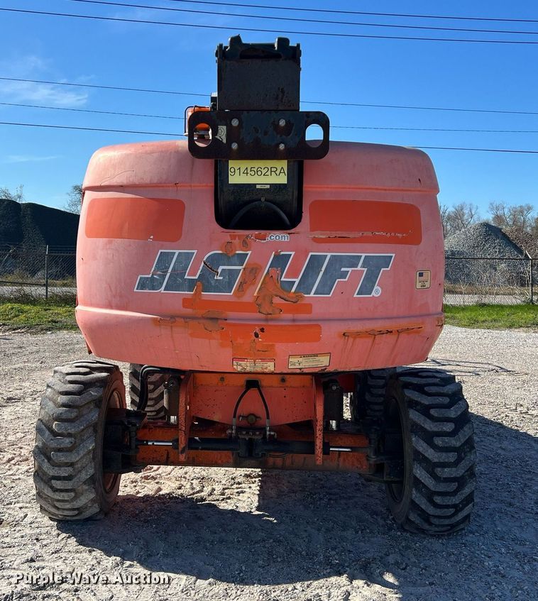 image for item DQ2355 2012 JLG 600S boom lift